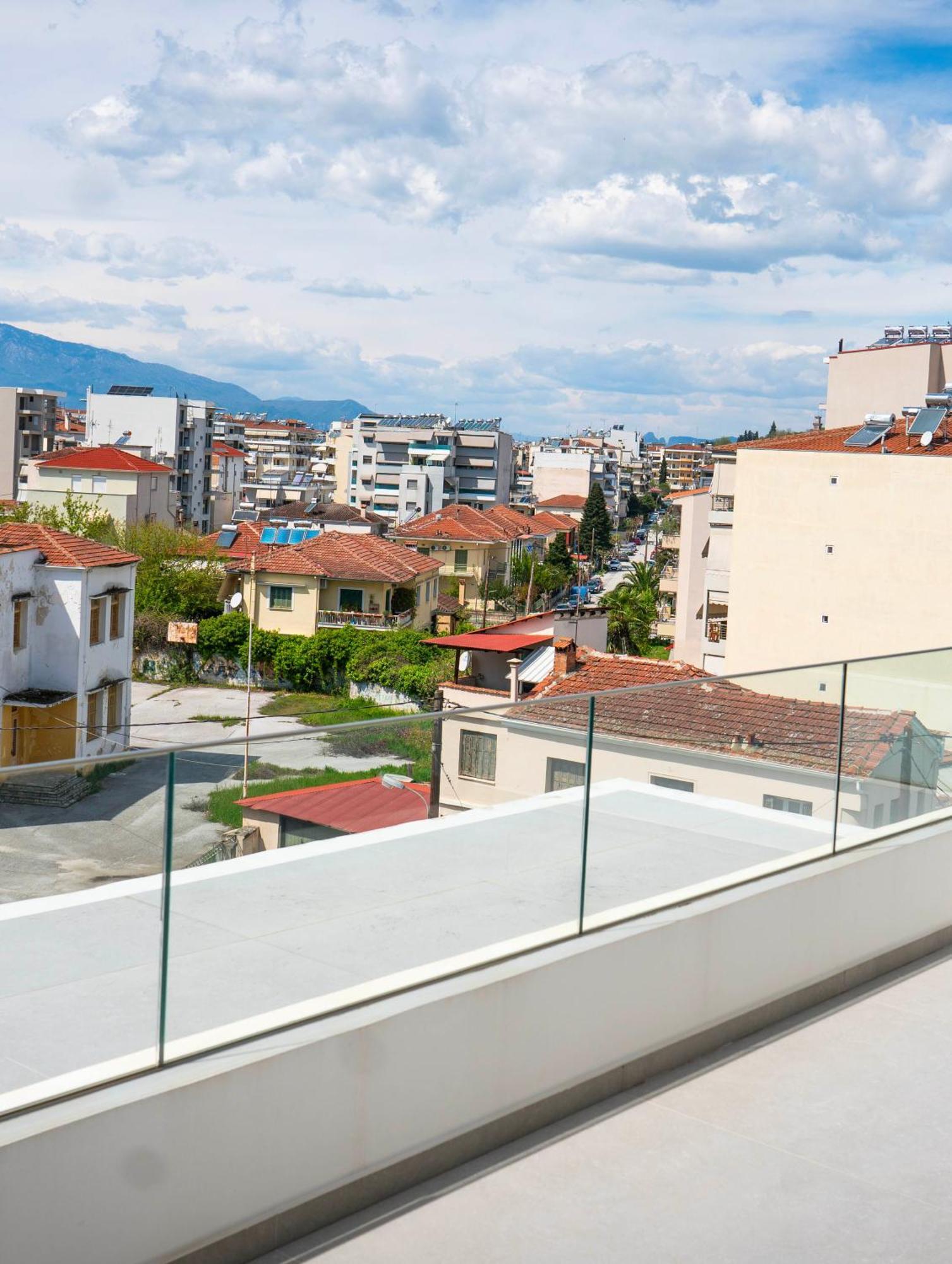 White Luxury Apartment Tríkala Kültér fotó